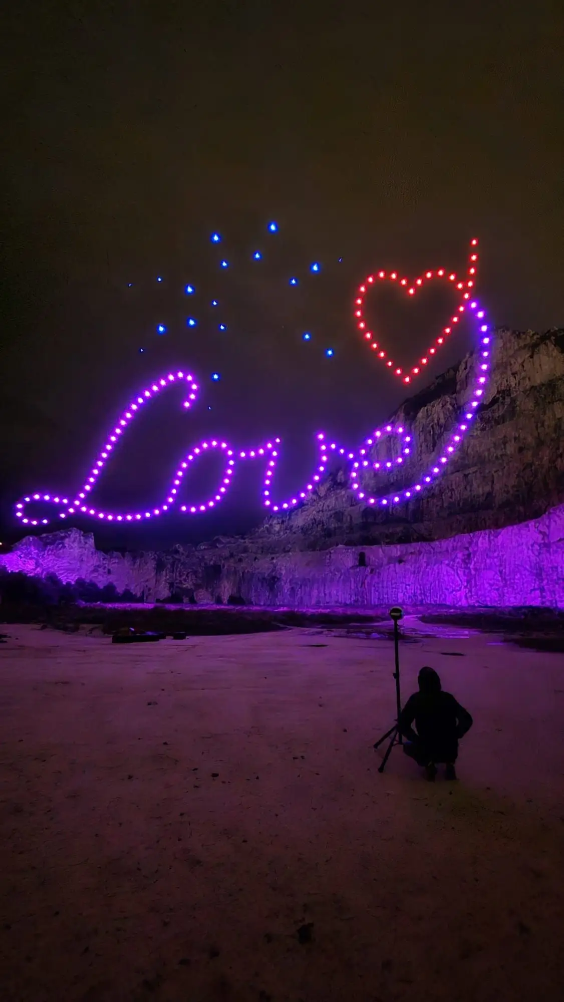 Drone light show s Love formacijom za vjenčanja i romantične evente